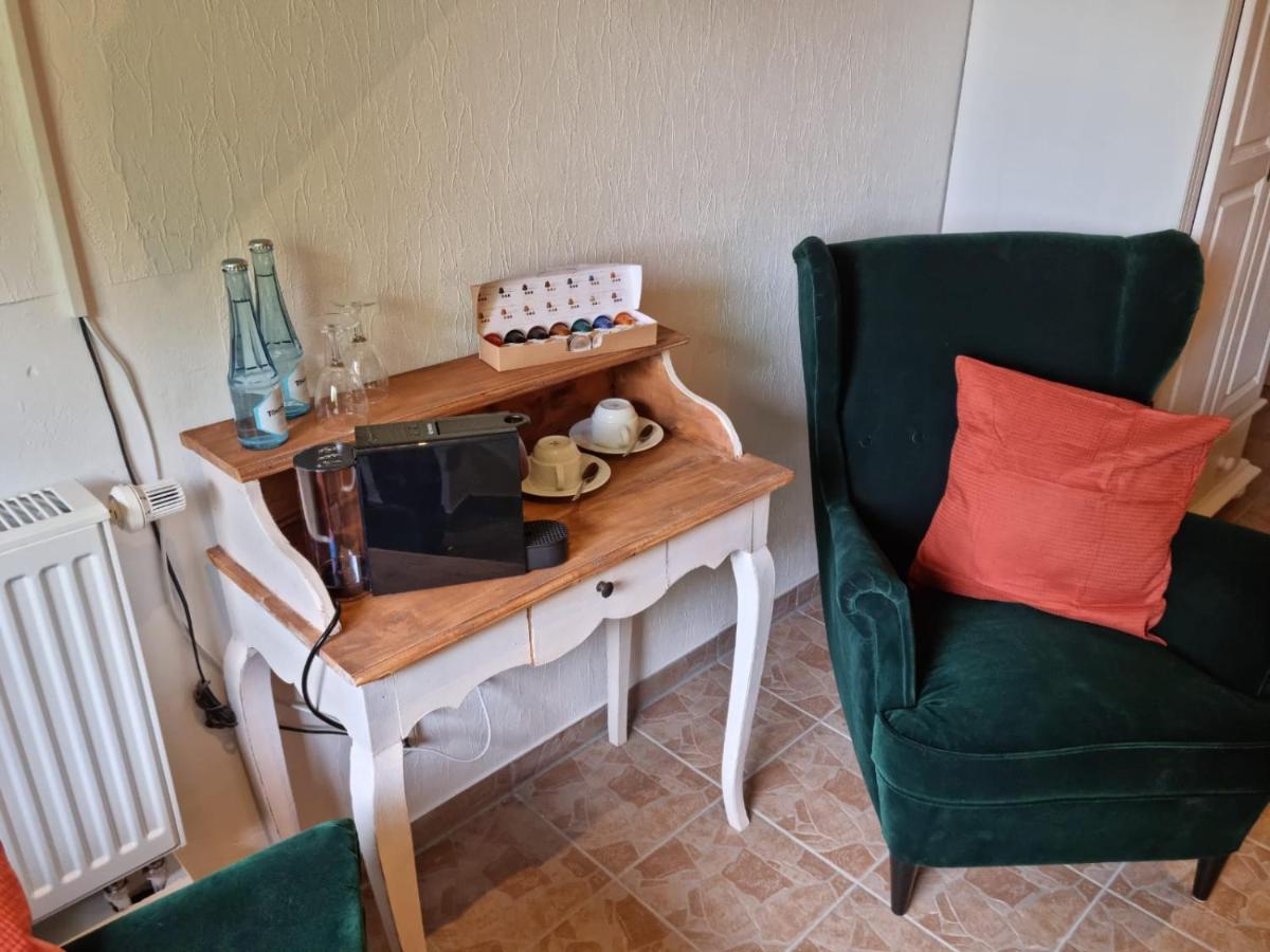 Gasthaus & Restaurant Dahlemer Binz Dahlem  Екстер'єр фото